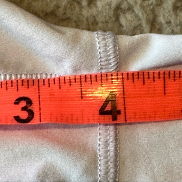 Lululemon Hotty Hot High-Rise Lined Short 4" Pastel Blue Size 6 Running - Picture 12 of 12